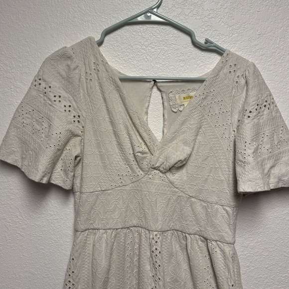 Maeve by Anthropologie Cream Eyelet Midi Dress V-Neck Size M - Picture 3 of 10